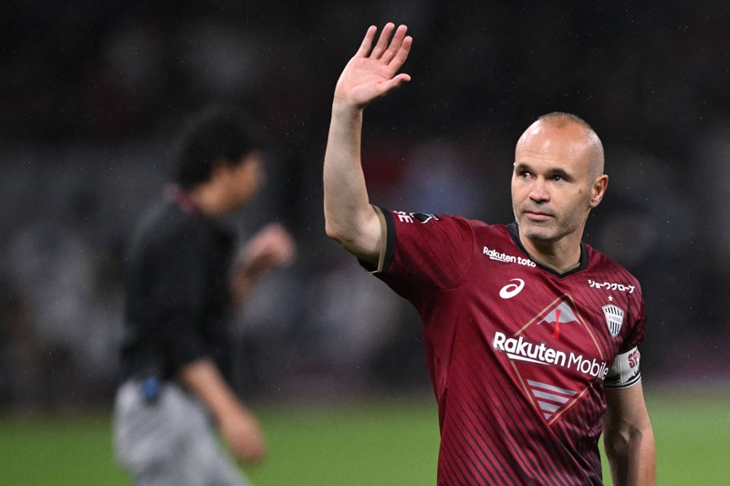 Cầu thủ thi đấu trong màu áo của Vissel Kobe