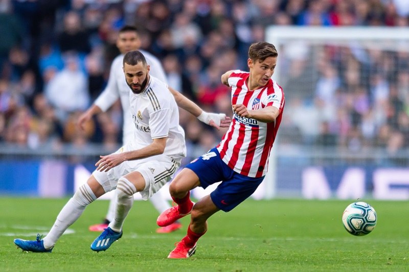 Khoảnh khắc thi đấu của Llorente trên sân cỏ